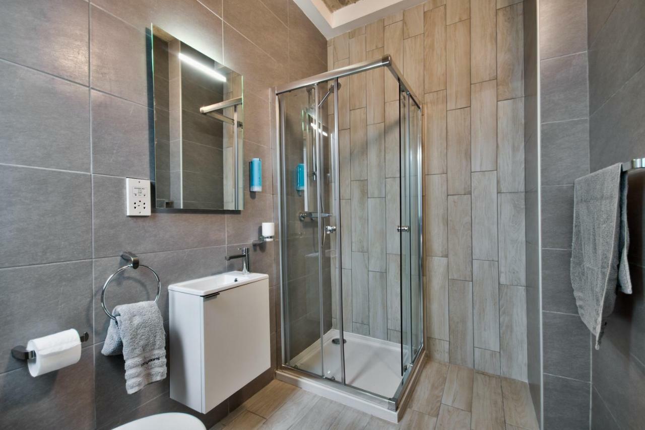 Cozy Rooms Hotel Sliema Exteriör bild