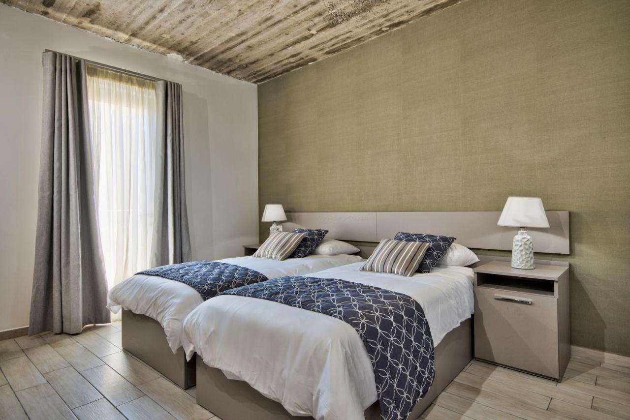 Cozy Rooms Hotel Sliema Exteriör bild